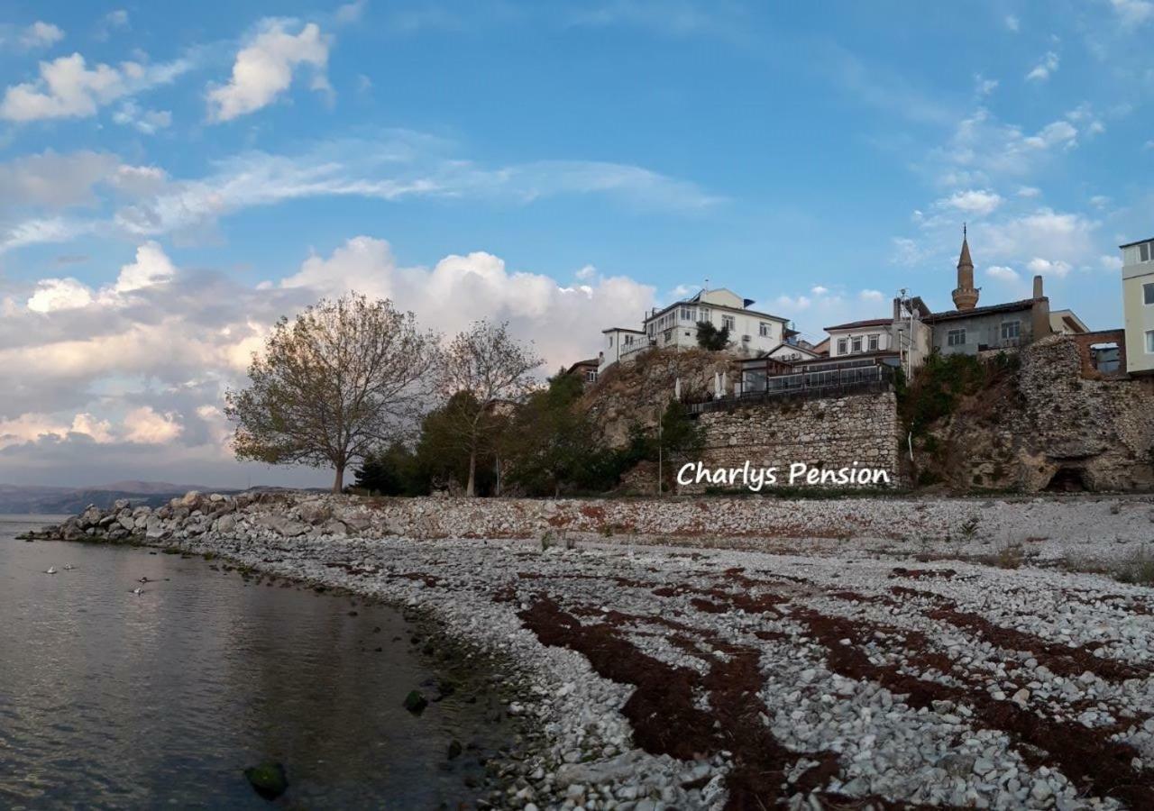 Charly'S Pension Egirdir Exterior photo